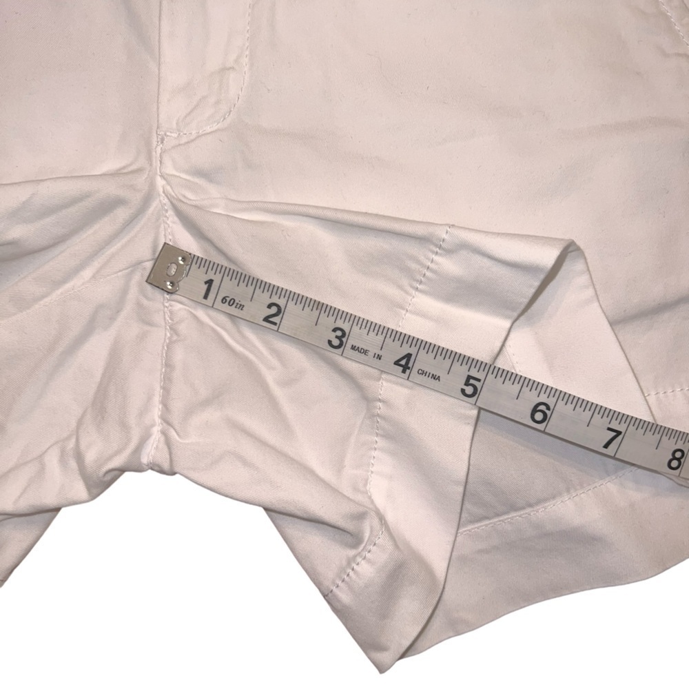 EUC Lilly Pulitzer Callahan 5" Shorts in Resort White Size 2 Casual Chino Shorts - Picture 8 of 8